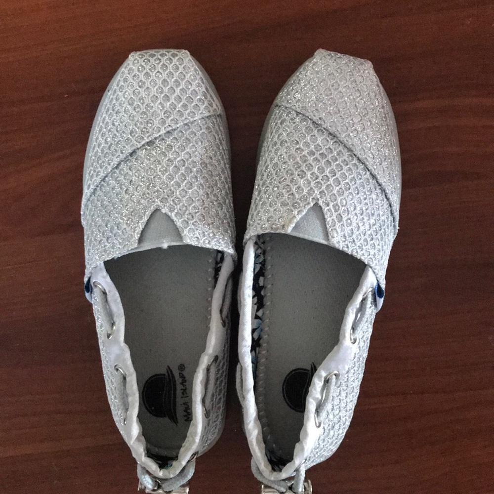 Girls slip on shoes